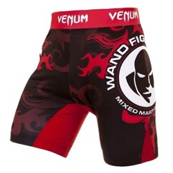 Компрессионные шорты Venum Wand Fight Team Inferno Vale Tudo - перед слева