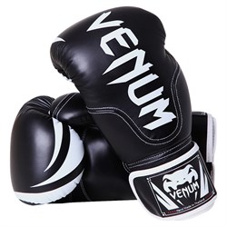 Перчатки боксерские Venum Competitor Black Line