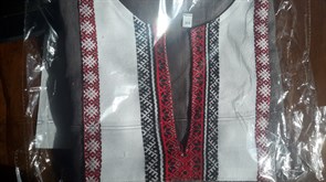 Рубаха Holyrus с декоративной нашивкой серая - разновидность нашивки