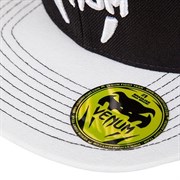 Бейсболка Venum Original Hat - наклейка на козырьке